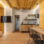 Апартаменты Boutique Alpine Two-bedroom By Supastays