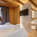 Boutique Alpine Two-bedroom By Supastays *