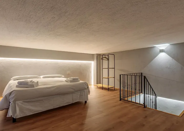 Boutique Alpine Two-bedroom By Supastays Apartment *