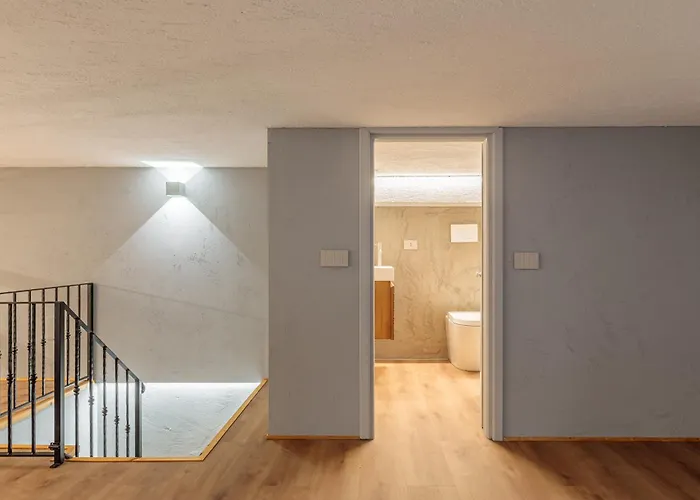 Boutique Alpine Two-bedroom By Supastays *